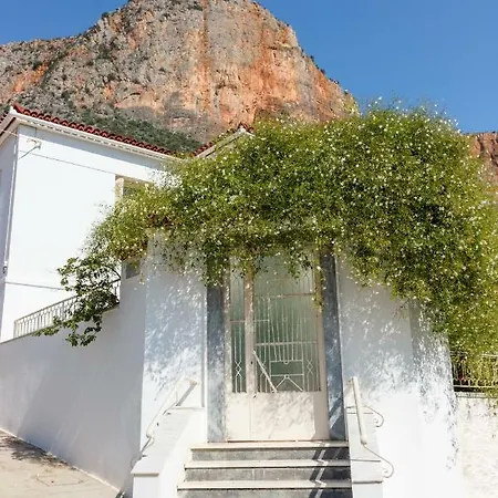 Traditional House * Λεωνίδιο