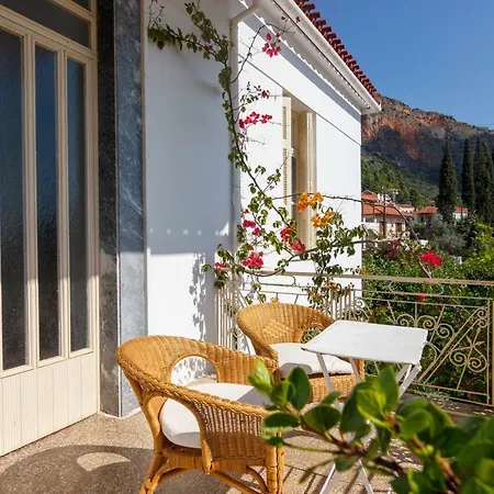 Traditional House * Λεωνίδιο