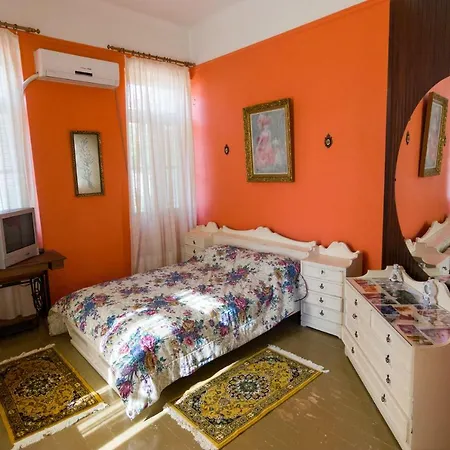 Traditional House Λεωνίδιο